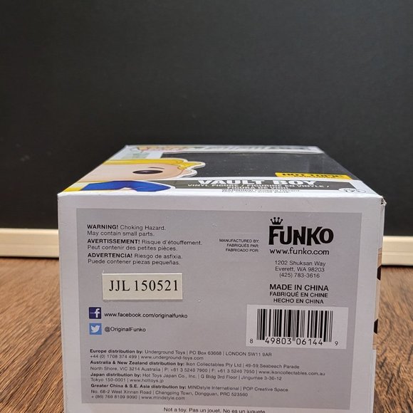 Fallout Vault Boy Glow in the Dark Hot Topic Exclusive Funko Pop - Picture 6 of 12